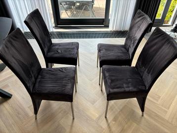 Zwarte Eetkamerstoelen beschikbaar voor biedingen