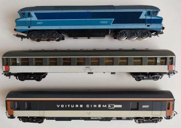 LIMA treinset vd SNCF, locomotief 72002 & bioscoop rijtuig beschikbaar voor biedingen