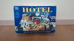 Hotel, Ophalen of Verzenden, Zo goed als nieuw