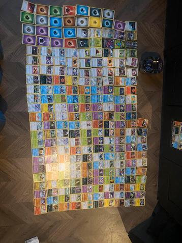 Pokemon kaarten beschikbaar voor biedingen