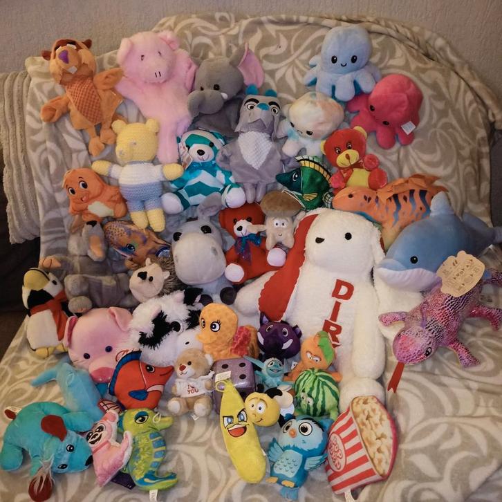 6 pmd zakken vol knuffels, schoon, gewassen, nieuw., Kinderen en Baby's, Speelgoed | Knuffels en Pluche, Zo goed als nieuw, Ophalen