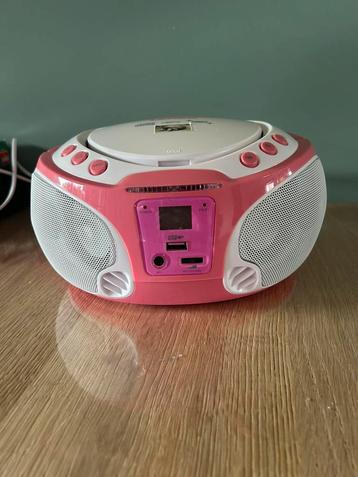 Super leuke kinder radio beschikbaar voor biedingen