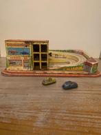 Vintage speelgoed Lift garage Western Germany, Antiek en Kunst, Antiek | Speelgoed, Ophalen of Verzenden