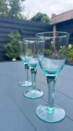 Wijn glazen van Recycled glas, 3 stuks, lichtgroen, Verzamelen, Glas en Borrelglaasjes, Overige typen, Zo goed als nieuw, Ophalen