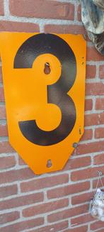 Emaille reclame bord huisnummer 3, Ophalen