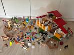 Playmobil manege 4190 + 5 paardensets  + dierenarts met auto, Kinderen en Baby's, Speelgoed | Playmobil, Ophalen of Verzenden