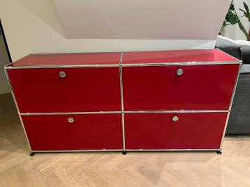 USM Haller Kast / Sideboard – Ruby Red (RAL 3003) beschikbaar voor biedingen
