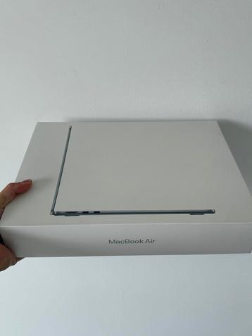 Doos MacBook Air 2024 - Leeg beschikbaar voor biedingen