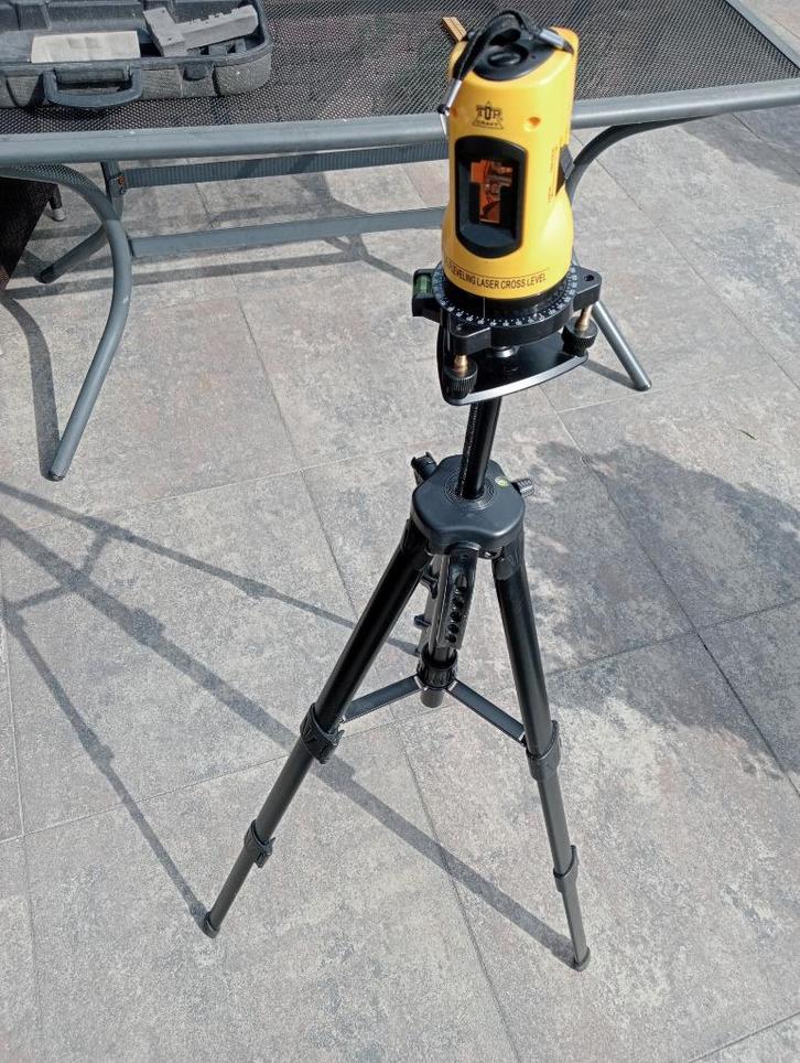 waterpasinstrument, Doe-het-zelf en Verbouw, Meetapparatuur, Zo goed als nieuw, Overige meters, Ophalen