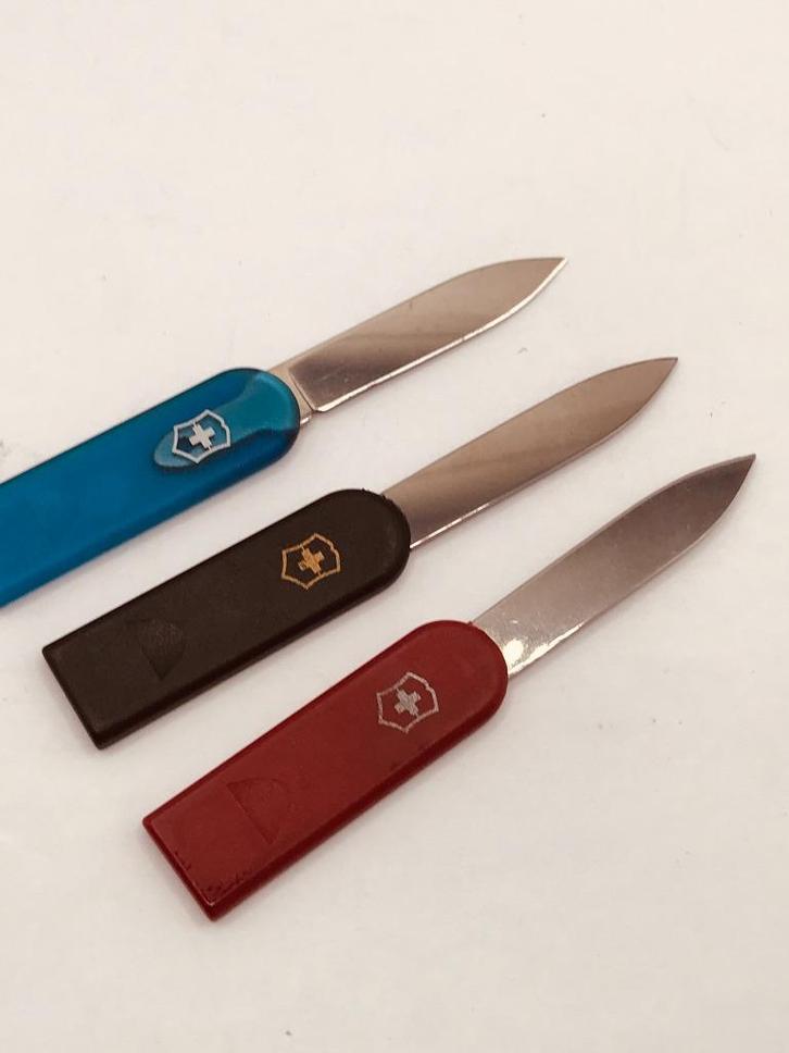 VICTORINOX SWISS CARD KNIFE REPLACEMENT, Caravans en Kamperen, Kampeergereedschap, Zo goed als nieuw, Verzenden