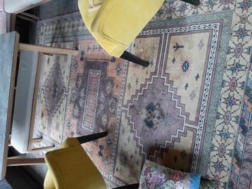 Leuk kleed circa 2x3 meter beschikbaar voor biedingen