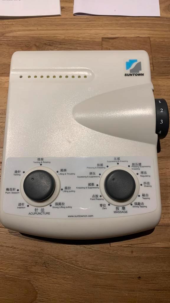 Suntown VT91A-ST – TENS / EMS / therapie-unit, Sport en Fitness, Gezondheidsproducten en Wellness, Zo goed als nieuw, Overige typen