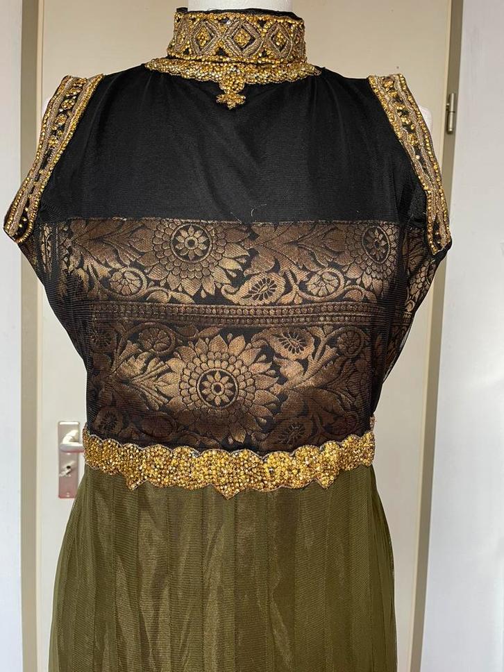 Leger-Groene Lange Jurk. Maat: 38.Prijs: € 115,00, Kleding | Dames, Gelegenheidskleding, Nieuw, Galajurk, Maat 38/40 (M), Groen