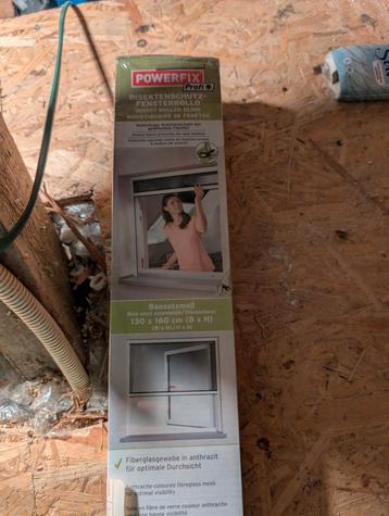 Nieuwe hor voor raam 130x160, inkortbaar beschikbaar voor biedingen