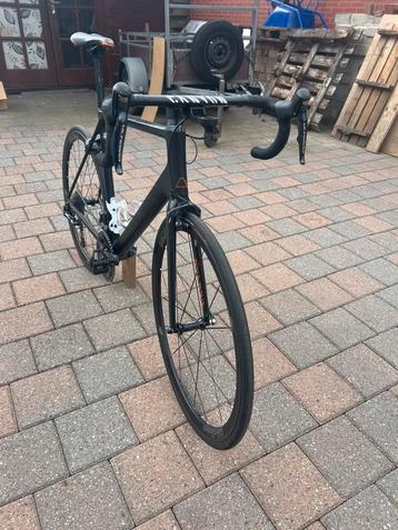 Canyon ultimate cf slx 8.0 ultegra Di2 beschikbaar voor biedingen