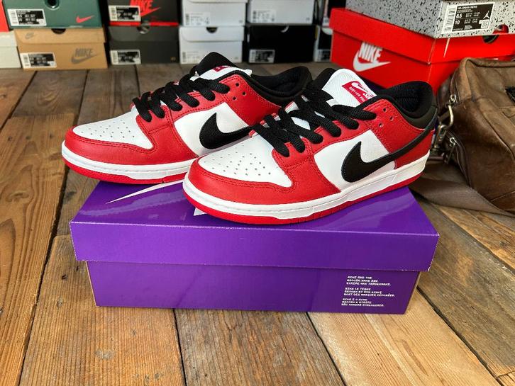 Nike SB Dunk Low Chicago J-pack - 42, Kleding | Heren, Schoenen, Nieuw, Sneakers of Gympen, Overige kleuren, Ophalen of Verzenden