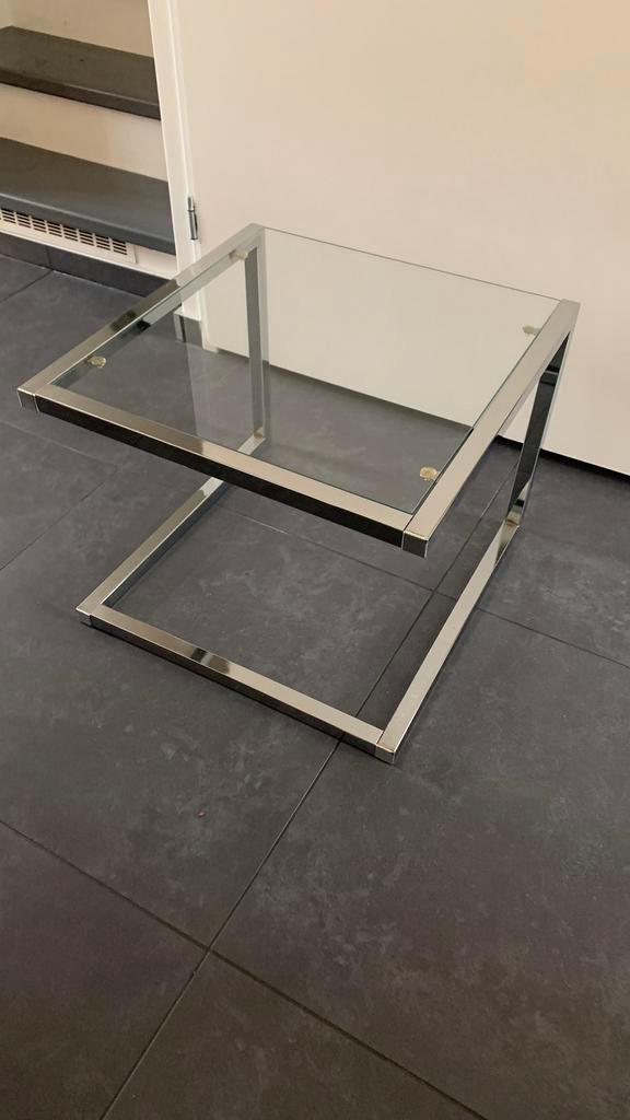 2 Stijlvolle Bijzettafeltjes, Huis en Inrichting, Tafels | Bijzettafels, Gebruikt, Vierkant, 45 tot 60 cm, Minder dan 55 cm, Glas