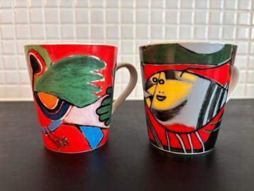 2 Corneille  koffie bekers, ongebruikt beschikbaar voor biedingen