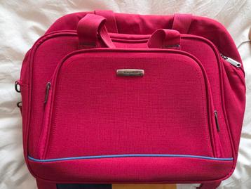 Mooie reistas ook geschikt als laptop tas beschikbaar voor biedingen