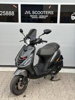 Piaggio zip 50cc 3v 4t 2022 Brom, Fietsen en Brommers, Scooters | Piaggio, Ophalen, Maximaal 45 km/u, Zip, Zo goed als nieuw