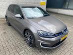 Volkswagen Golf 1.4 TSI GTE Connected Series | Trekhaak | NL, 4 cilinders, 1395 cc, 1499 kg, Zilver of Grijs