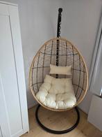 Hangstoel met kussens, Huis en Inrichting, Ophalen, Zo goed als nieuw, Wit, Eén