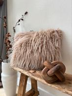 Fluffy kussen langharig beige, Beige, Nieuw, Ophalen of Verzenden, Aa
