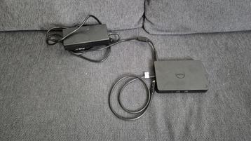 Dell WD15 met 180W adapter beschikbaar voor biedingen