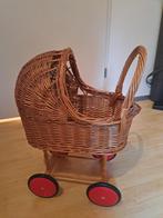 Rotan poppenwagentje, Kinderen en Baby's, Speelgoed | Poppen, Ophalen of Verzenden, Zo goed als nieuw, Babypop