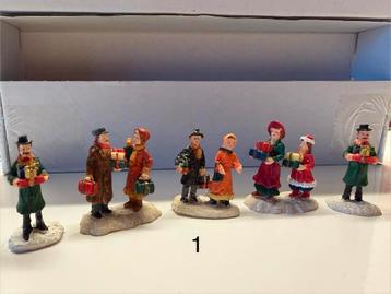 Kerstdorp figuurtjes beschikbaar voor biedingen