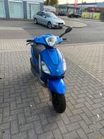 Piaggio Fly, Fietsen en Brommers, Scooters | Piaggio, Verzenden, Zo goed als nieuw, Fly, Benzine