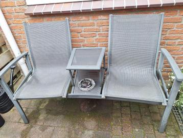 Love seat, gebruikt maar is nkg prima! beschikbaar voor biedingen