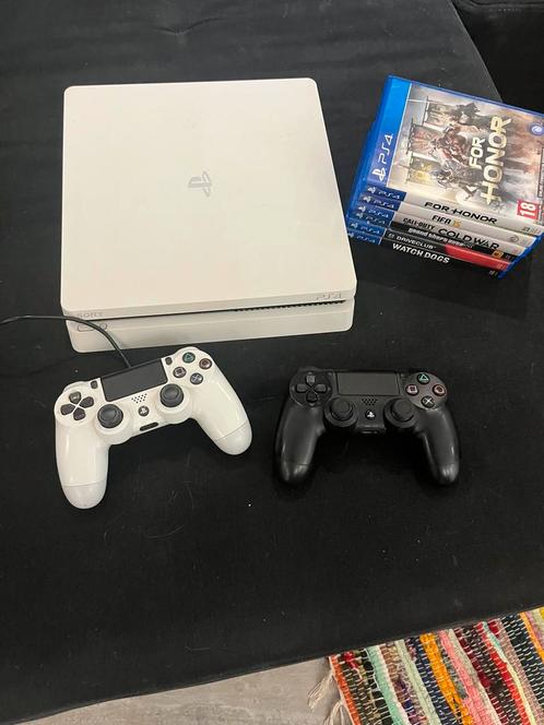 Play station 4 White, Spelcomputers en Games, Spelcomputers | Sony PlayStation 4, Gebruikt, Original, Met 2 controllers, Ophalen