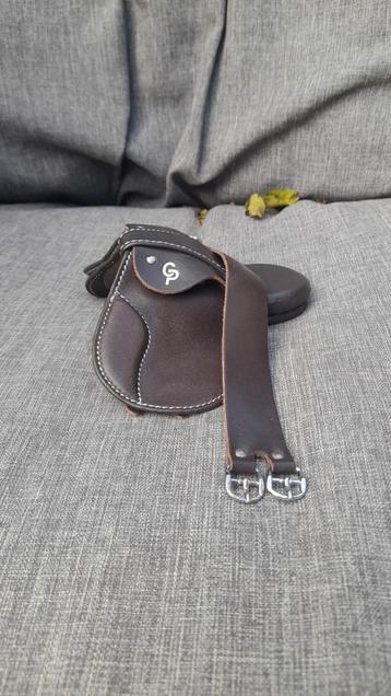 Crafty pony zadel (zonder beugels) beschikbaar voor biedingen