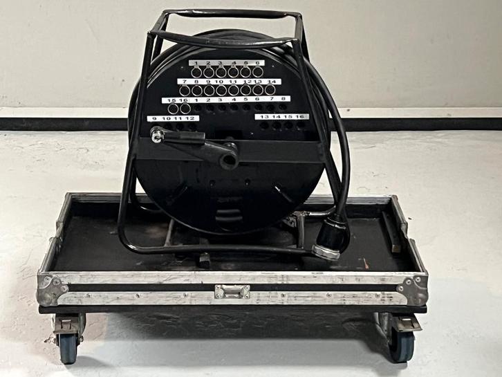M4 16 parige audiomultikabel, op haspel in case, Muziek en Instrumenten, Kabels en Stekkers, Gebruikt, Apparatuur, Ophalen of Verzenden