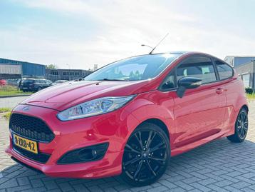 Ford Fiesta 1.0 EcoBoost Red/Black Edition 140pk/NAP/NAVI beschikbaar voor biedingen