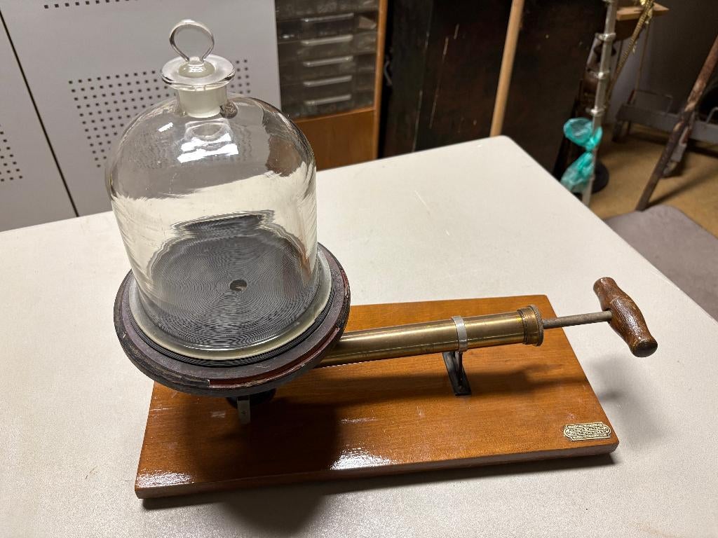 Vacuumpomp natuurkunde, Ophalen of Verzenden