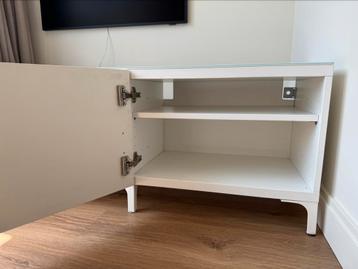 IKEA BESTA TV Meubel - zeer goede staat! - afbeelding 4