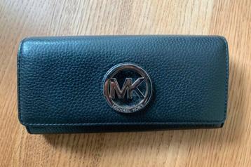 Originele Michael Kors zwarte leren portefeuille beschikbaar voor biedingen