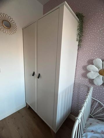 Witte kledingkast kidsmill beschikbaar voor biedingen