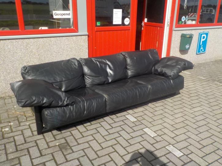 Grote leren BRUNATI DESINGBANK breed 290 cm demontabel, Huis en Inrichting, Banken | Bankstellen, Gebruikt, Rechte bank, Vierpersoons of meer