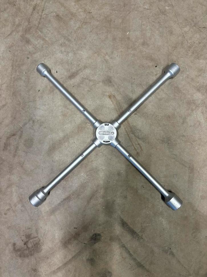 Nieuwe GEDORE 28LR kruisleutel 24/27/30/32, Doe-het-zelf en Verbouw, Gereedschap | Handgereedschap, Nieuw, Ophalen