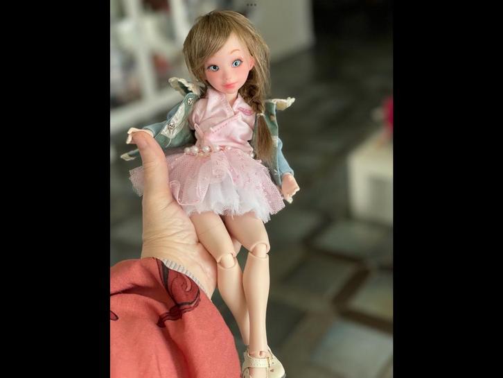 Momoni Reira bjd yosd maat legit, Verzamelen, Poppen, Pop, Verzenden