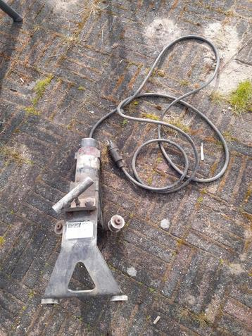 Wizard Electric Steel Drum Deheader beschikbaar voor biedingen
