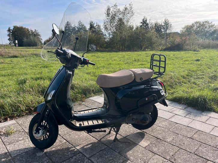Scooter Senzo Rivalux Special - zwart / lichtbruin, Fietsen en Brommers, Scooters | SYM, Gebruikt, Overige modellen, Benzine, Ophalen