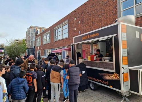 Patat kraam  frietwagen op locatie snackwagen, Hobby en Vrije tijd, Feestartikelen | Verhuur, Nieuw, Ophalen