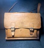 Vintage Buffalo Leren Schooltas - Cognac -nooit gebruikt!, 30 tot 40 cm, Bruin, Ophalen of Verzenden, Zo goed als nieuw