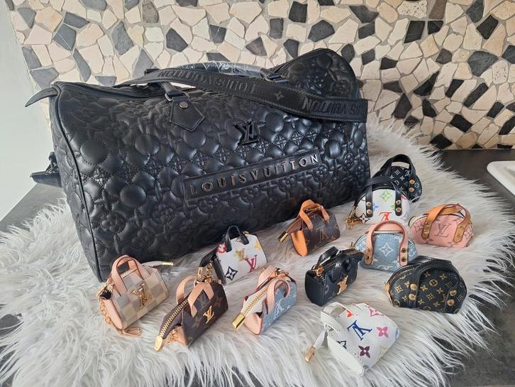 Mini tasjes Louis Vuitton Prada, Sieraden, Tassen en Uiterlijk, Tassen | Damestassen, Ophalen of Verzenden