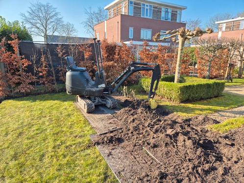 Minigraver met motorkruiwagen te huur incl persoon., Tuin en Terras, Zand, Ophalen of Verzenden