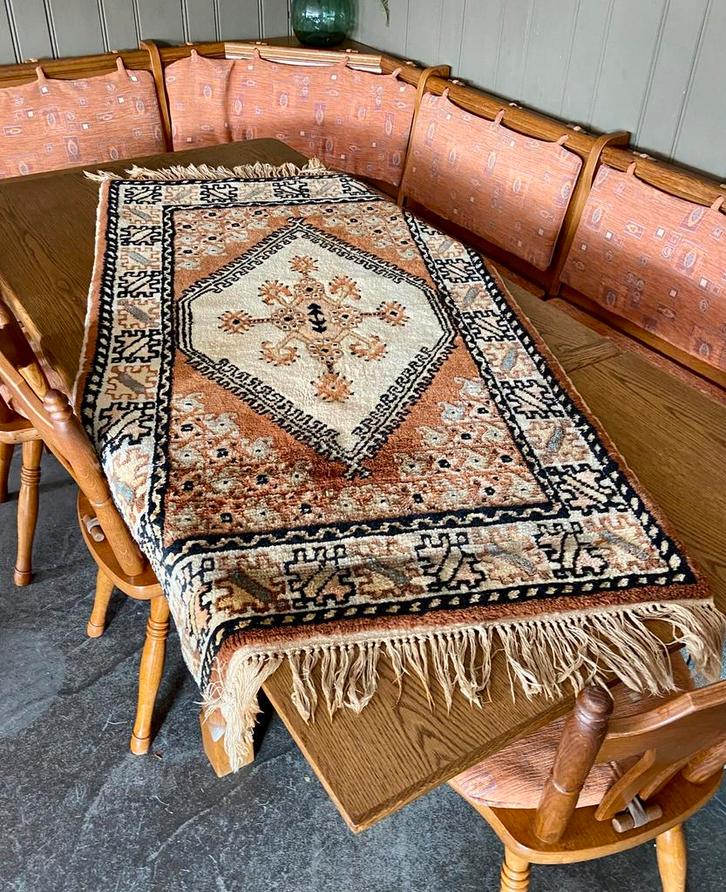Vintage tafelkleed wol wollen tafeltapijt, Huis en Inrichting, Stoffering | Tapijten en Kleden, Gebruikt, 50 tot 100 cm, 100 tot 150 cm